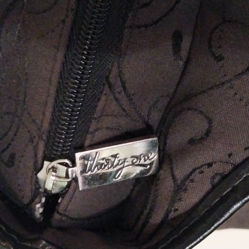 Thirty-One "R" Purse - Picture 5 of 7